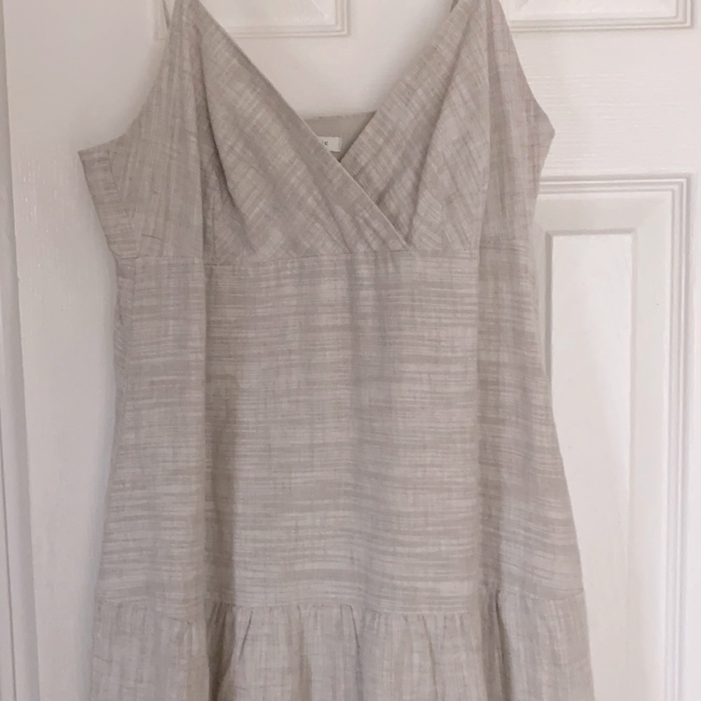 Banana Republic size 6 Maxie dress.